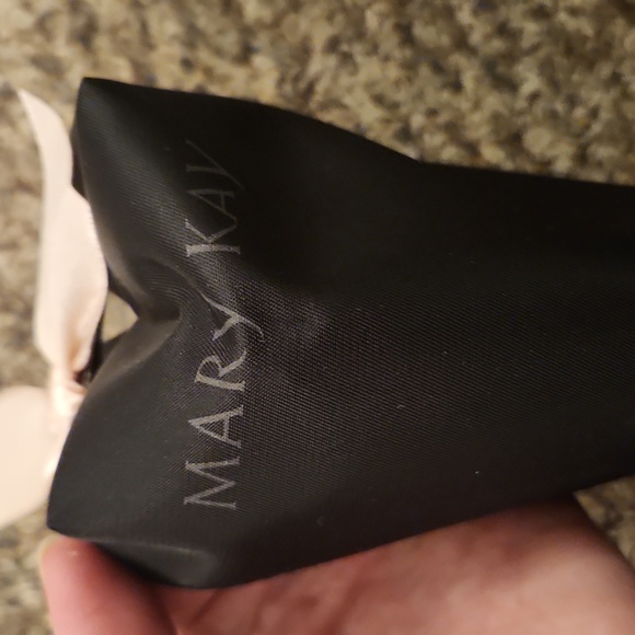 Mary Kay Makeup Cosmetic Expandable Travel Bag Pouch - Picture 3 of 4